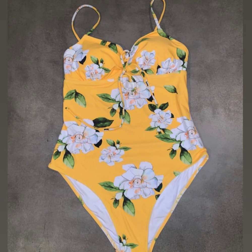 One piece swimsuit